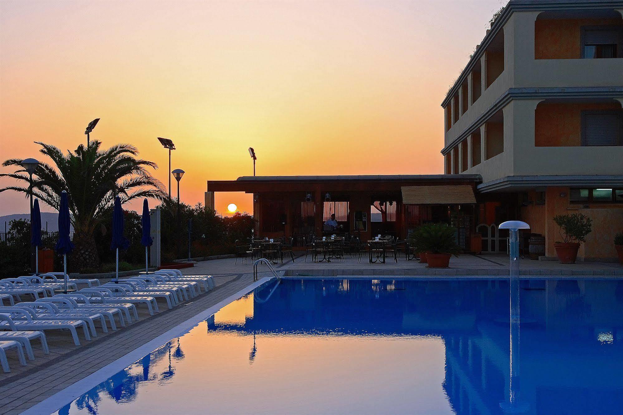 Borgo Saraceno Hotel-Residence Santa Teresa Gallura Εξωτερικό φωτογραφία